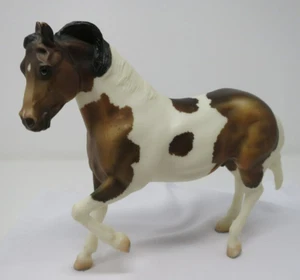 Breyer Traditional Paint Horse Bay Pinto #430019 - 2014 - Picture 1 of 11