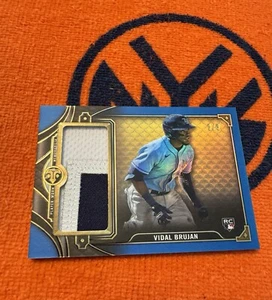 2022 Topps Triple Threads Jumbo Relic Vidal Brujan RC #2/3 SSP 👀 “SIC PATCH” 👀 - Picture 1 of 3