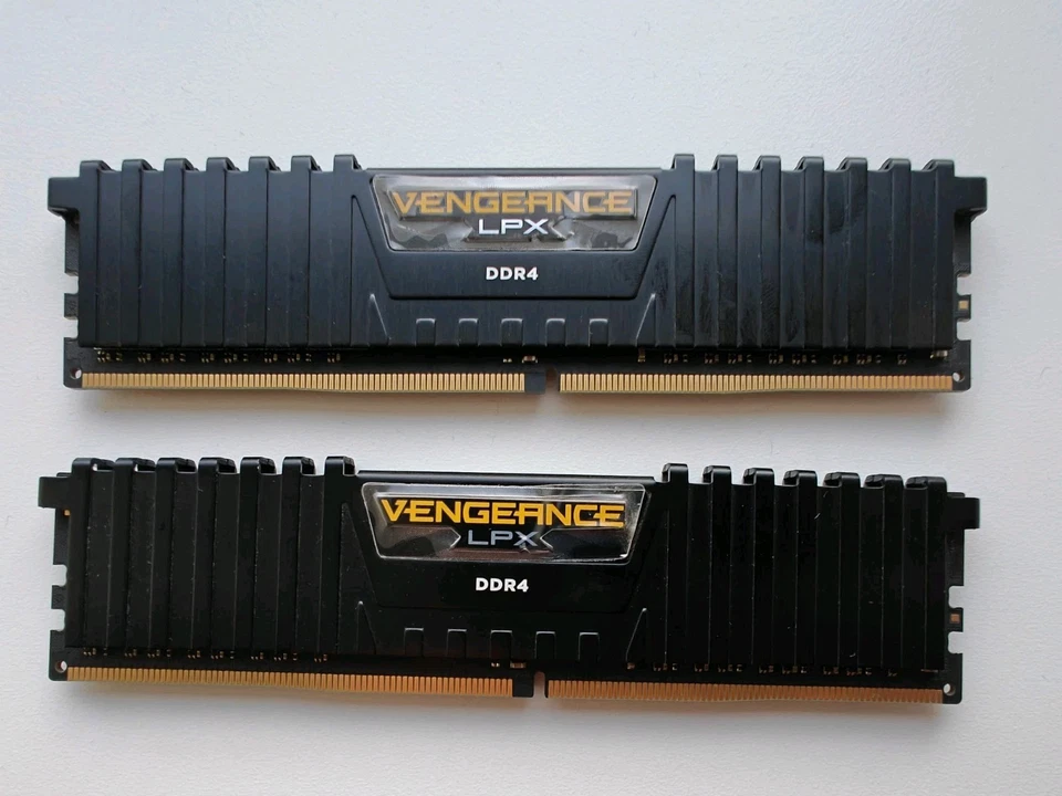 Corsair Vengeance LPX DDR4-3000 16GB Memory Module RAM (2x8GB) - Image 1 of 2