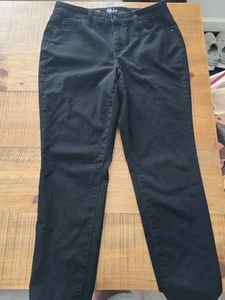 Style & Co Curvy Skinny Leg Women's Size 10 Black Denim Jeans Stretch Comfort - Picture 1 of 8