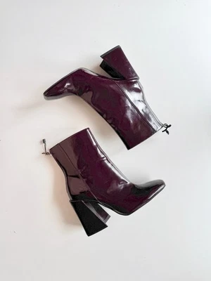NUEVO SIN ETIQUETAS ZARA Botines Borgoña Oscuro Charol Imitación Tacón Bloque, Talla 40 Foto 1 de 4