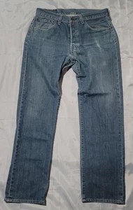 Levis 501 Jeans Mens 31x32 Blue Denim Medium Wash Straight Leg Button Fly EUC - Picture 1 of 13
