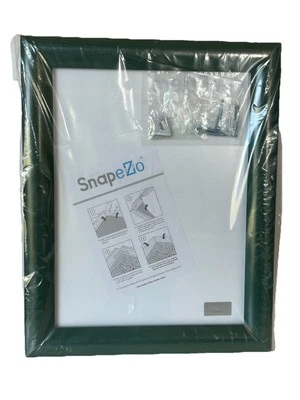 8x10 SnapeZo Green Snap Design Photo Frame - Image 1 of 4