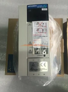 1PC NEW MITSUBISHI Servo Drive MR-J2S-40B-T004 MRJ2S40BT004 - Picture 1 of 1