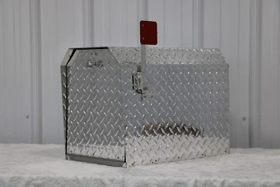 Heavy Duty Aluminum Diamond Plate 14 Gauge Mailbox Jumbo Size - Image 1 of 4