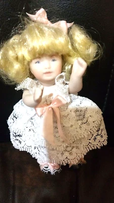 Muñeca rubia The Hamilton Collection de Phyllis Parkins 5" de alto 1990 Foto 1 de 4