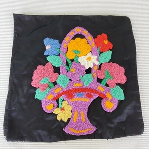 Lochnadel bestickt Kissenbezug Blumen 17"x17" Cottagecore seidig - Bild 1 von 4