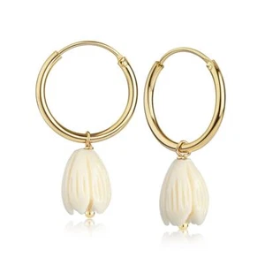 Damen Ohrringe Gold vergoldet Blume 24 Karat Magnolie Symbol Wasserfest O6256DL - Picture 1 of 5
