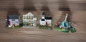 Lote de 4 miniaturas de recursos internacionales incluyendo fuente rara - Imagen 1 de 16