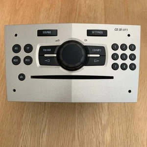 VAUXHALL CORSA ORIGINAL CAR RADIO STEREO CD PLAYER CD 30 MP3 - Picture 1 of 6