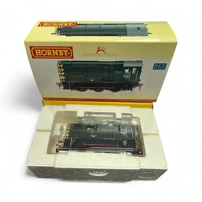 Hornby R2417 BR 0-6-0 Diesel Electric Shunter Class 08 Locomotive 3256 OO Gauge - Image 1 of 4