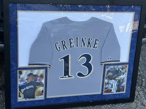 "Jersey autografiado por Zach Greinke Brewers # 13 enmarcado 41""x33""" - Imagen 1 de 7