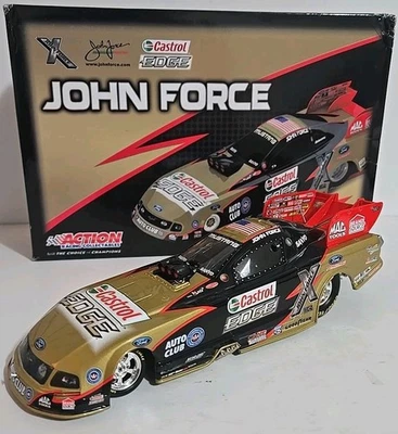 Autografiado 2009 John Force Castrol Edge Mustang coche divertido 1 de 1.482.  Foto 1 de 4