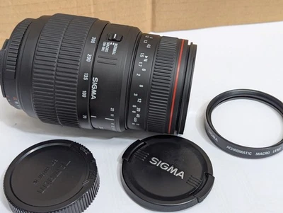 Nikon Digital fit Sigma APO 70-300mm D AF Macro Zoom Lens. READ PLEASE  - Image 1 of 4