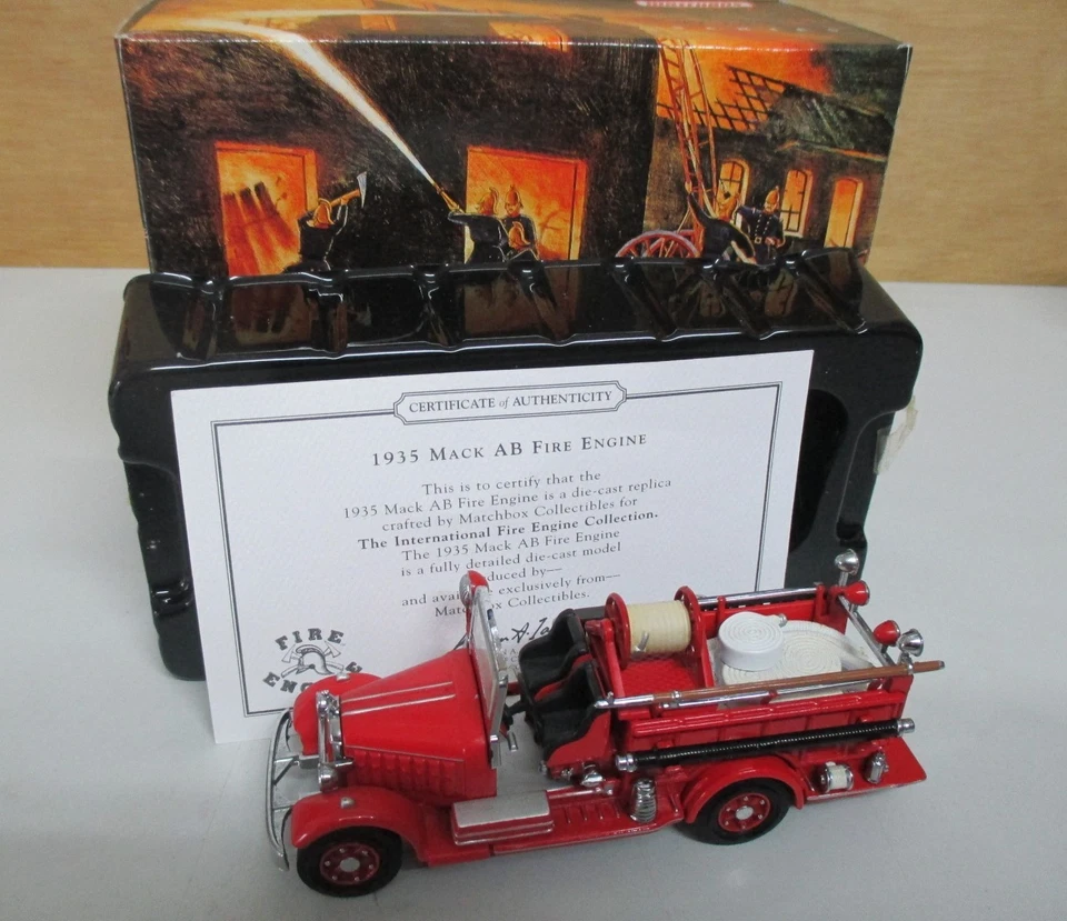 MATCHBOX Models of Yesteryear: Fire Engine YFE15 Mack AB Fire Engine in OVP - Bild 1 von 1