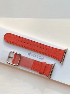 Apple Watch Leather Classic Buckle Strap 38/40mm RED 2018 **RARE** - Afbeelding 1 van 3
