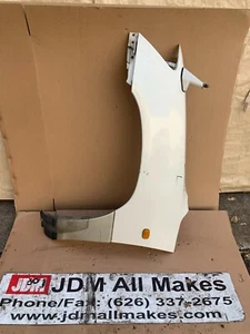 98-01 JDM Toyota Harrier Lexus RX300 Front Left Fender & Trim Moulding Panel OEM - Picture 1 of 5