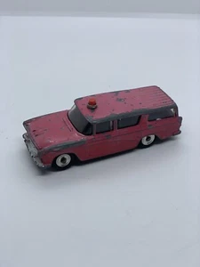 DINKY TOYS NASH RAMBLER FIRE CHIEF MADE IN ENGLAND. - Picture 1 of 5