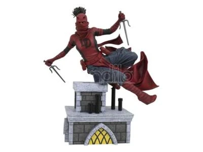 Marvel Comic Gallery Pvc Statua Elektra As Daredevil 25 Cm Diamond Select - Immagine 1 di 3