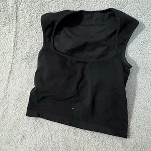 Women’s Crop Tank Top Ribbed Built In Bra Black Large New - Picture 1 of 11