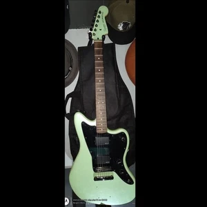 Squier by Fender 2018 Contemporary Active Jazzmaster HH Stop Surf Pearl Green - Picture 1 of 8