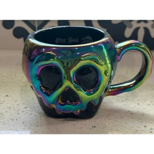 Black and Silver Iridescent Poison Apple Skull Mug from Disney's Snow White 20oz - Picture 1 of 3