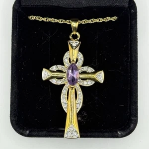 Simulierter Amethyst & Strass goldfarben Kreuz Halskette Anhänger NEU - Bild 1 von 4