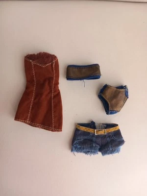 BARBIE MATTEL MY SCENE BARBIE WESTLEY VESTITI OUTFIT - Immagine 1 di 4