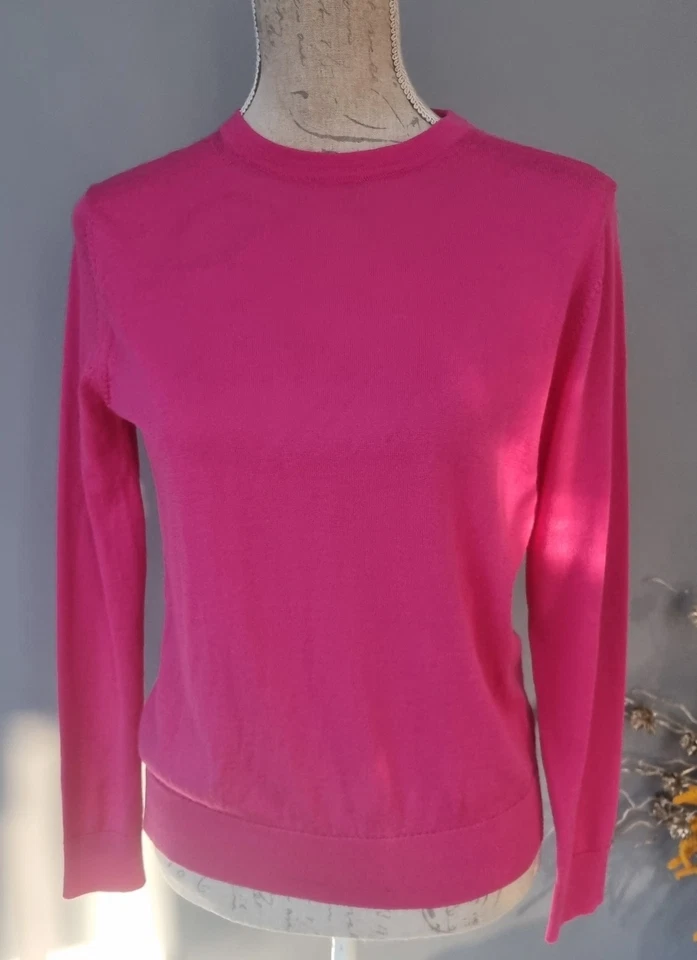 Marks & Spencer magenta Extra Fine Lambswool sweater jumper UK6 will fit 8 BNWT - Image 1 of 4