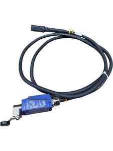 Telemecanique, Genie 110916, ZCD61 Limit Switch **SALE** - Picture 1 of 3