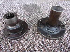 FRONT BEARING RETAINER JEEP T90A-6 with other part - Picture 1 of 14