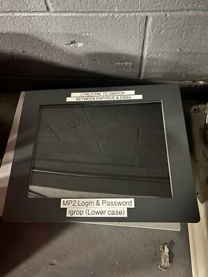 Monitor Atlas ATM1500 15” XGA 100-240VAC 50/60 HZ USADO Foto 1 de 4