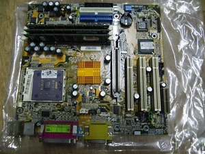 GA-7ZM + Duron 750 + 256Mb - Imagen 1 de 6