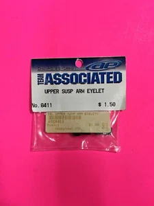 Ojal de brazo de suspensión superior Team Associated 8411 de colección NUEVO - Imagen 1 de 1
