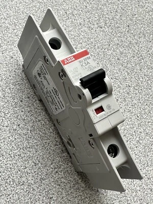 NEW ABB Miniature Circuit Breaker 3A Trip Curve K 3 Amp 1 Pole SU201M-K3