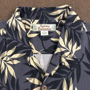 TOMMY BAHAMA Mens Black Floral 100% Silk Loop Collar Hawaiian Camp Shirt Medium - Picture 1 of 4
