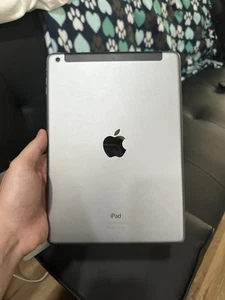 Apple iPad Air 16GB Wi-Fi + Cellular 2014 - Picture 1 of 10