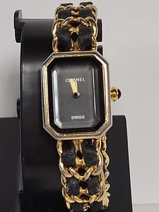 Vintage Chanel Premiere M Leder schwarzes Zifferblatt Quarz Damenuhr kommt FM Auktion - Bild 1 von 13
