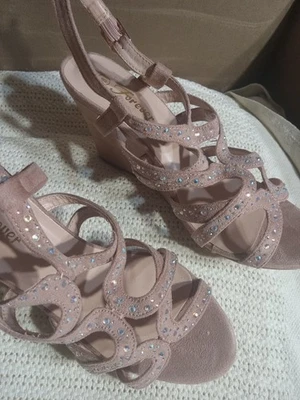 Forever Sandals Formal Sz 8 New Fairway 35 Pink Womens  - Image 1 of 4