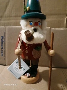 Vintage ERZGEBIRGE Smoking Man 'The HIKER New Tag 8.5" - Bild 1 von 4