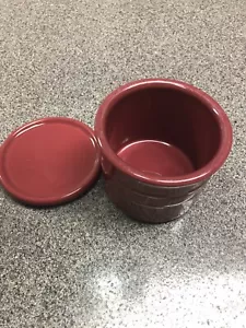 Longaberger Pottery Woven Traditions Paprika 4" Pint Crock with Lid - Picture 1 of 5