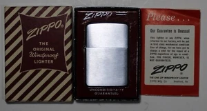 RARE VINTAGE 1958 ZIPPO NO. 200 BRUSH FINISH LIGHTER w/ NAVY SUBMARINE INSIGNIA - Picture 1 of 13