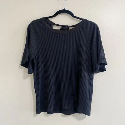 Top negro plisado Amour Vert con corbata trasera talla pequeña Foto 1 de 4