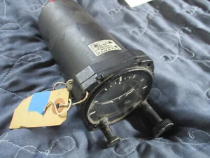 Bendix P-1 Autopilot Gyro Horizon Indicator 12402-1F-C, A-4 Skyraider Aircraft - Picture 1 of 9