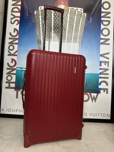 Valigia Rimowa Salsa 63L rossa 2 ruote 855,63 dal Giappone - Foto 1 di 8