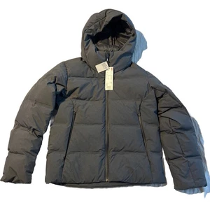 NWT Uniqlo Seamless Down Parka Men's/Unisex XS Gray - Picture 1 of 3