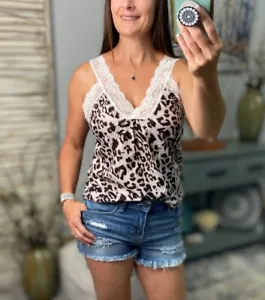 Chic Leopard Sleeveless Low V Neck Lace Trim Floaty Summer Cami Top Brown Tan - Picture 1 of 12