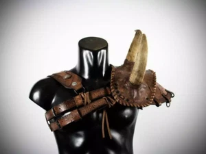 Medieval Leather Barbarian Pauldron Viking pauldron Larp Leather Shoulder Armor - Picture 1 of 9