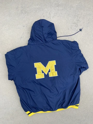 Vintage Michigan Wolverines Puffer Jacket Coat Size XL Cover