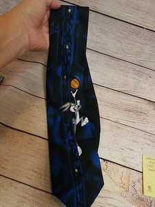 VTG 1995 LOONEY TUNES MANIA TIE  BASKETBALL DUNKING BUGS BUNNY SPACE JAM BLUE  - Picture 1 of 7
